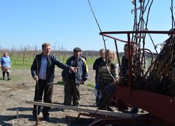 Закладання нового саду в Уманському НУС